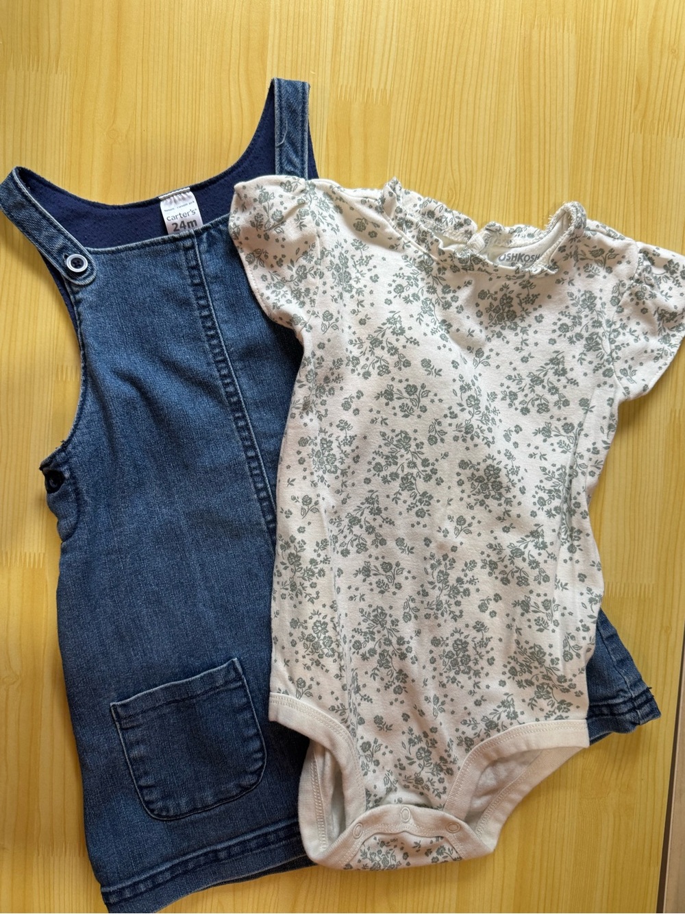 Denim Pinafore Dress & Floral Bodysuit Set - Blue and Cream Size 24m